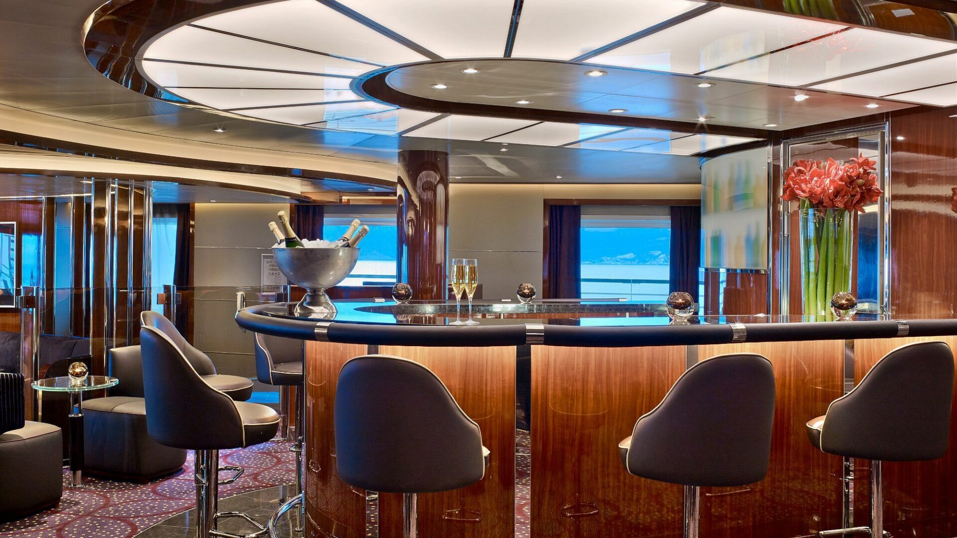 Seabourn Encore The Club bar