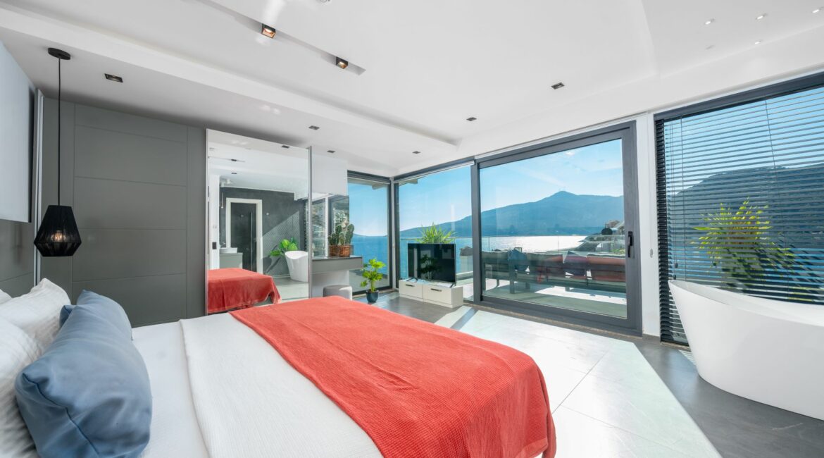 Villa Naz Master double bedroom stunning seascape views