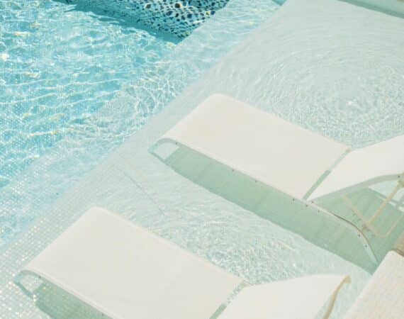 Lures swimming pool seaside