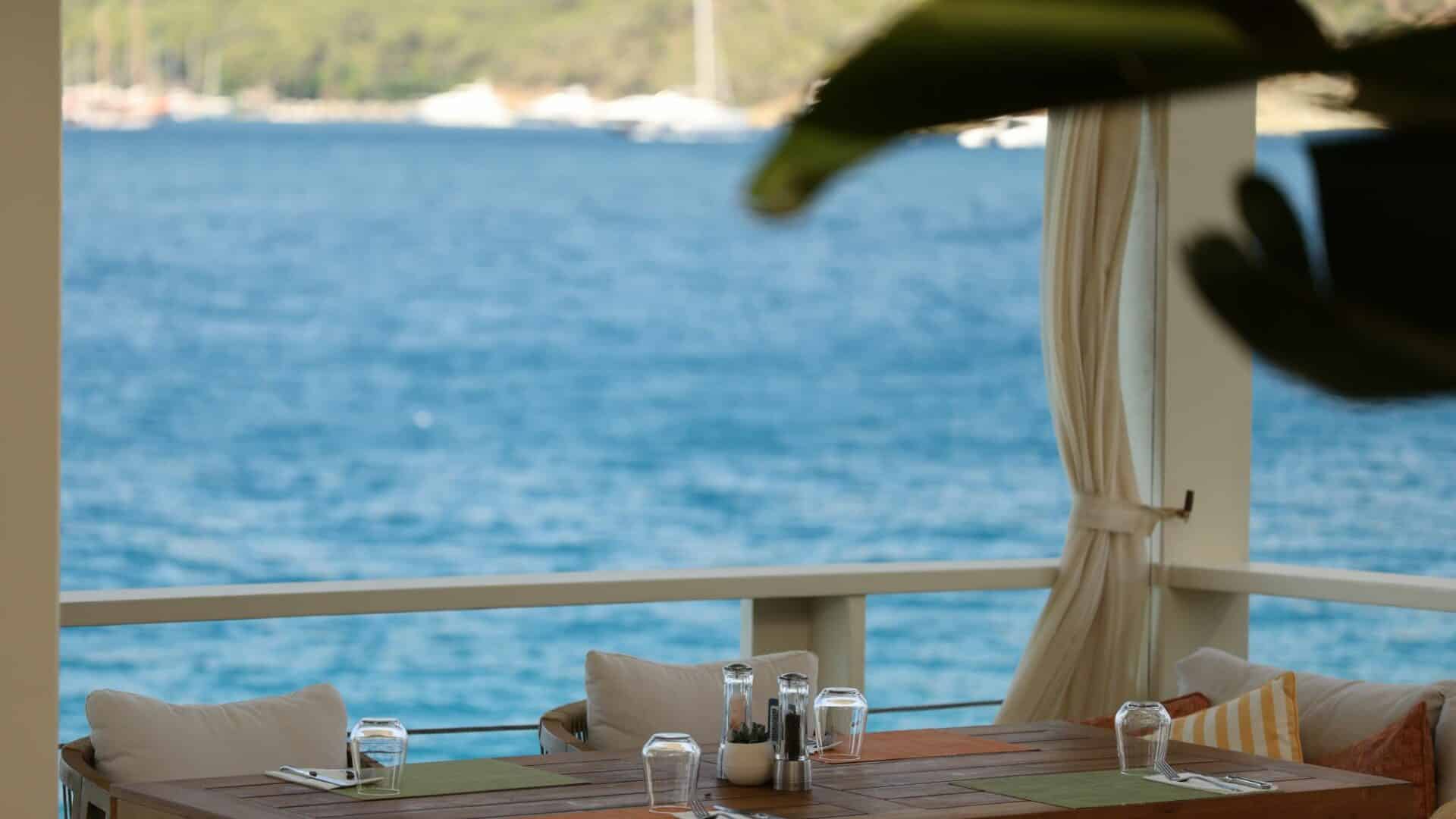 D'Breeze restaurant sea facing