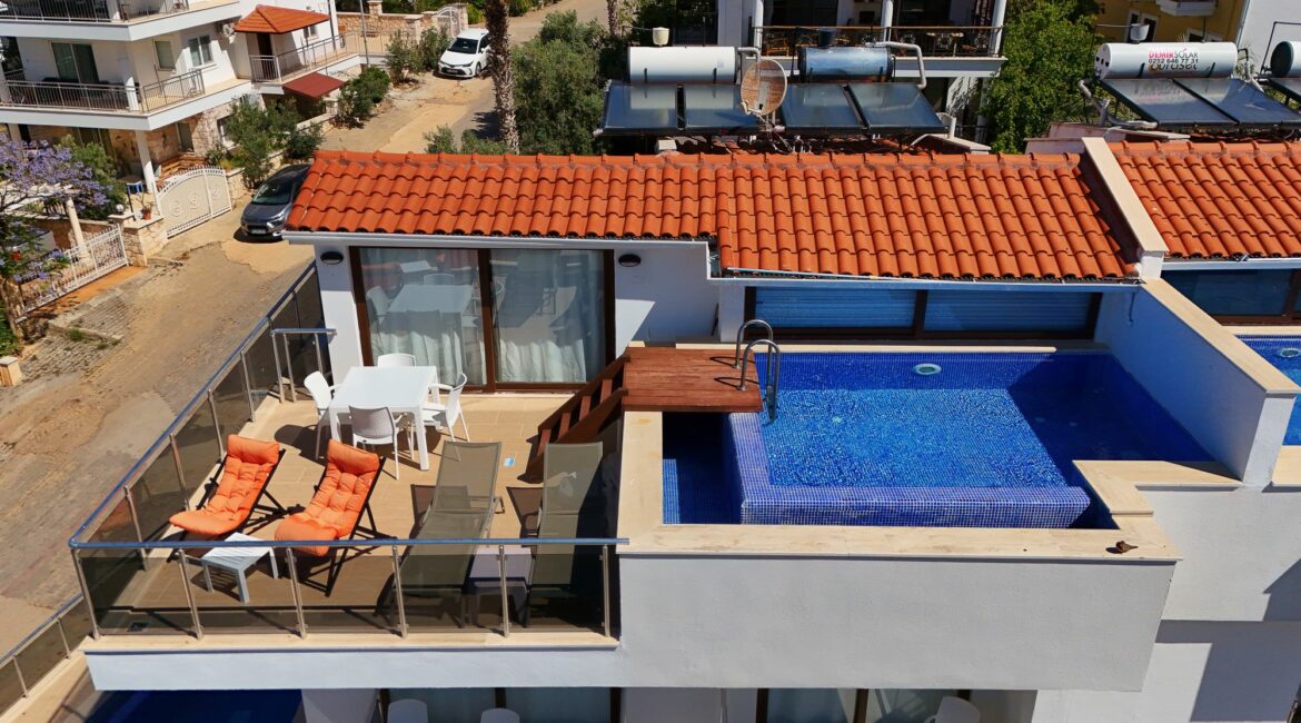 Iskele 3 rooftop pool