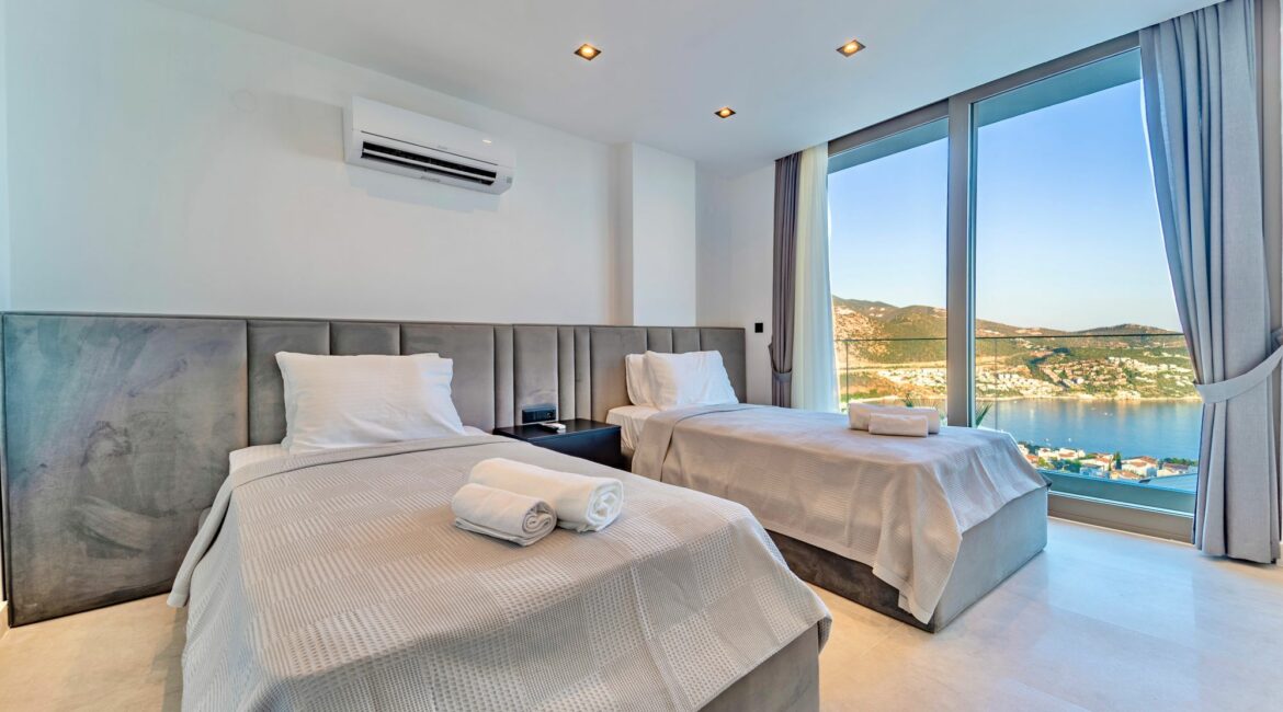 Villa Nobles Rox twin bedroom and glorious Kalkan Views