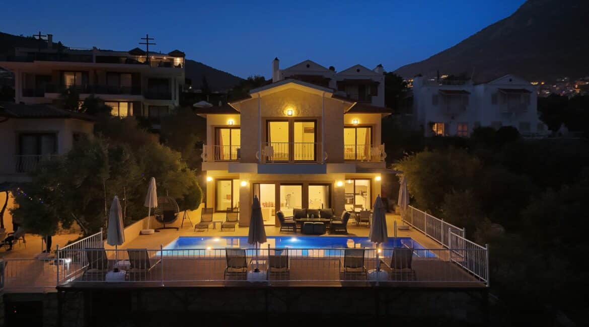 Villa Selene swimming pool and exterior by night