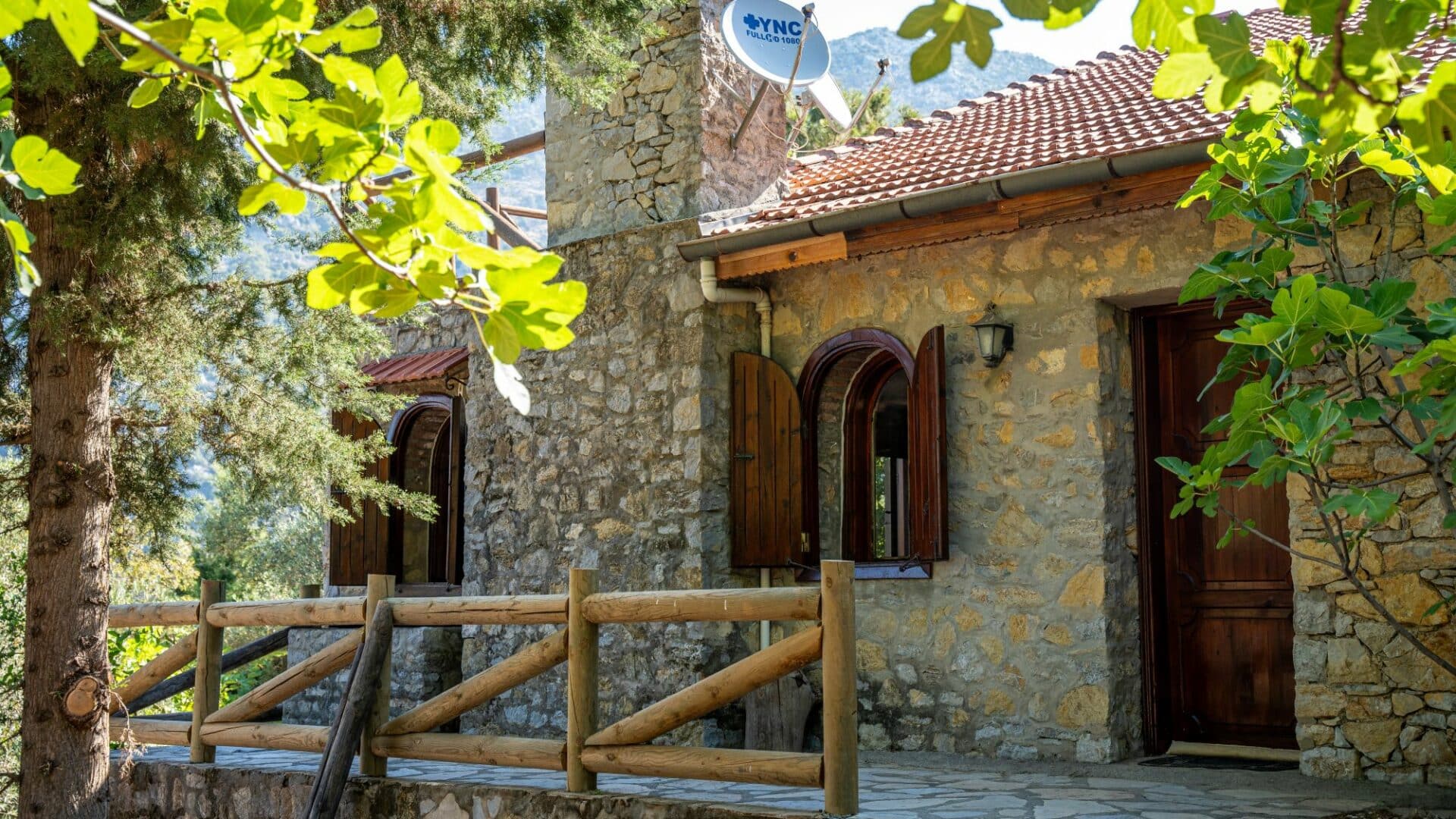 Chalet Vista exterior of the villa