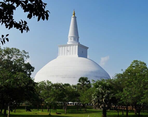 Anuradhapura Ruwanveli Maha Saya temple