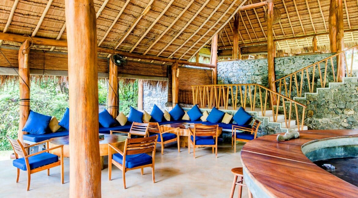 Gal Oya bar area