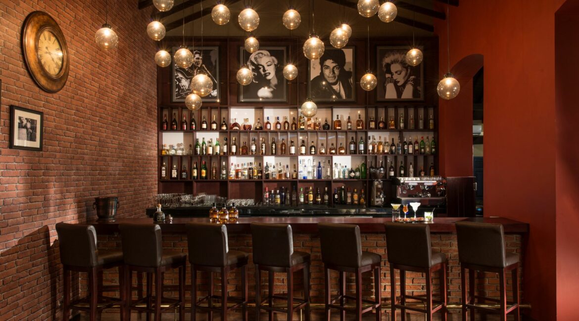 Residence bar