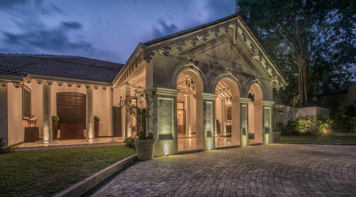 Residence entrance