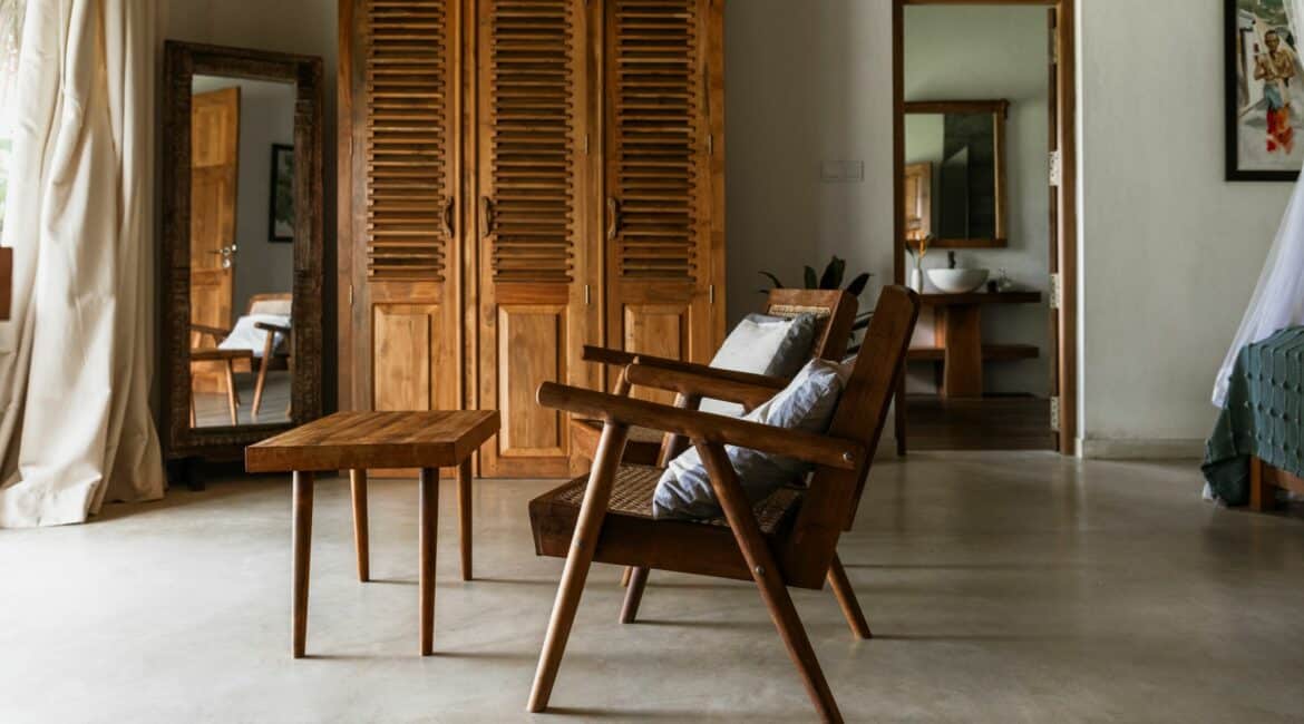 Tekanda Lodge Sitting area in main lodge rooms