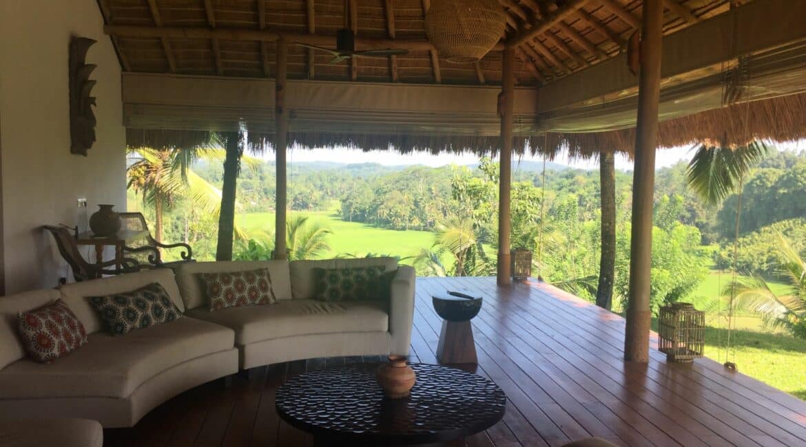 Tekanda Lodge open plan alfresco sitting room