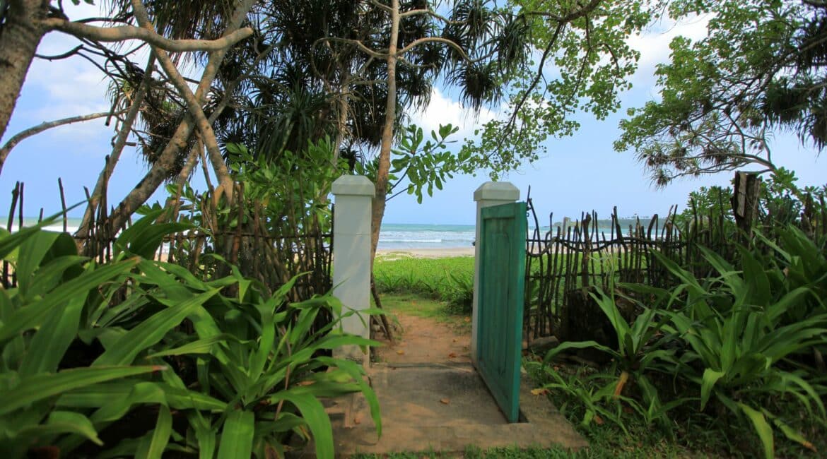 The Last House Gate Way To The Sea
