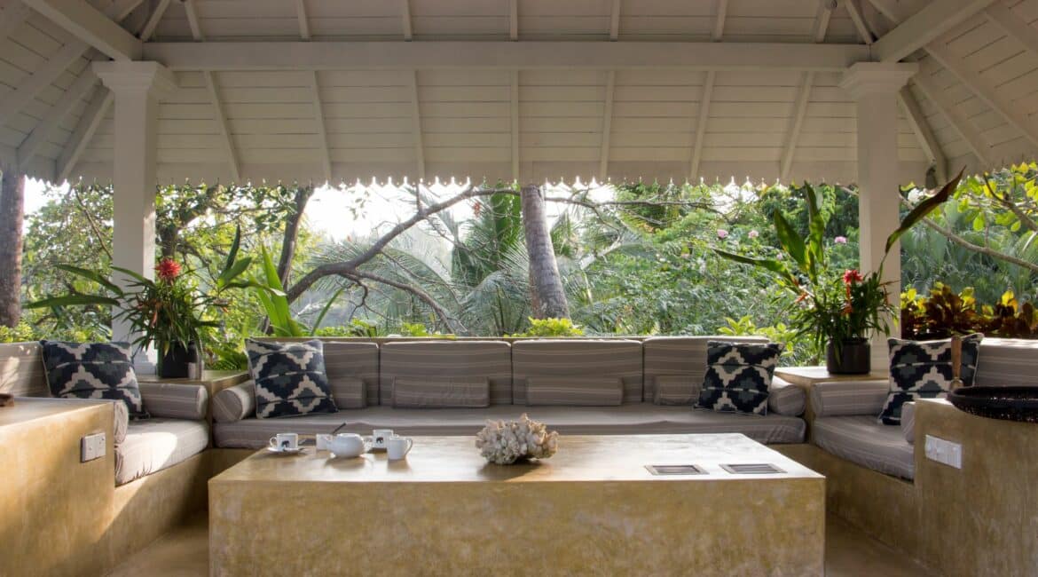 Luxury villa hotel near Galle surrounded by lush gardens