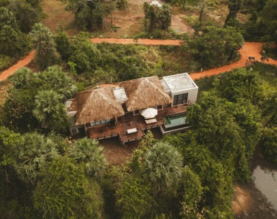 Sunlit Deluxe Villa at Uga Ulagalla, nestled in nature – refined boutique retreat in Sri Lanka’s Cultural Triangle