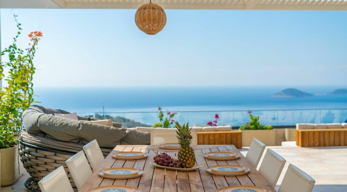 Villa Anatolia 2 Kalkan beautiful alfresco terraces for dining