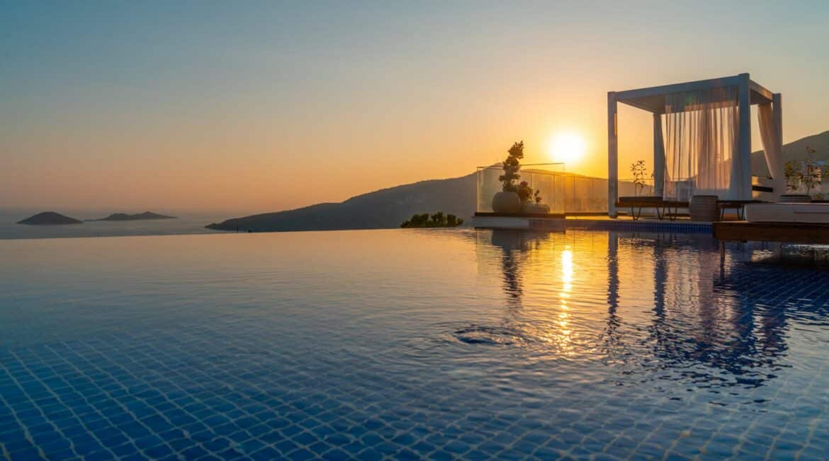 Villa Anatolia 2 Kalkan swimming pool and glorious sunset views