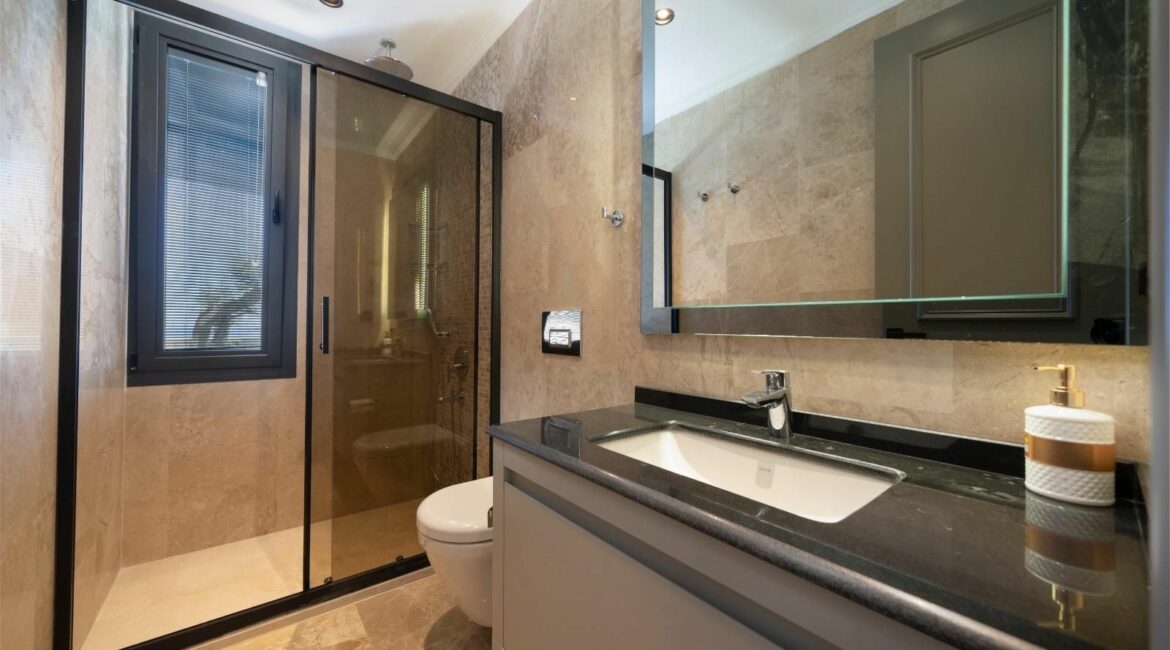 Villa Ayse Kalamar Bay spacious bathrooms