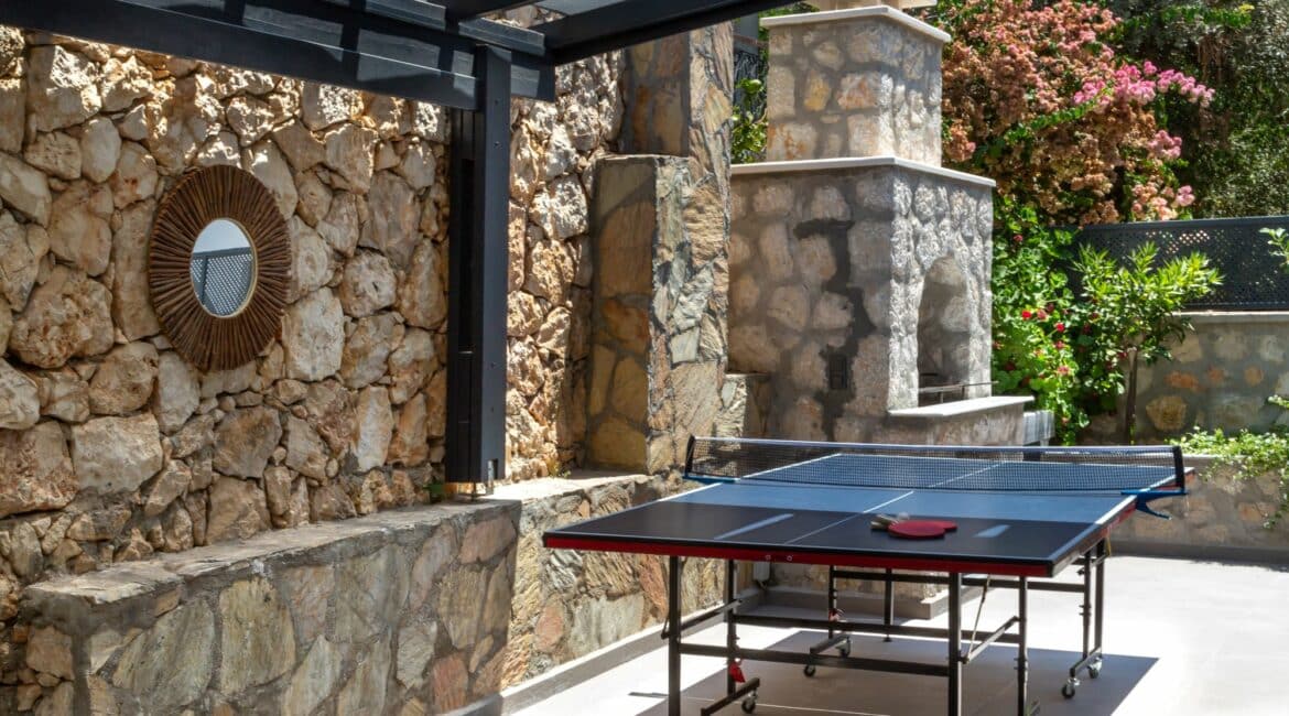 Villa Bay Life Table Tennis