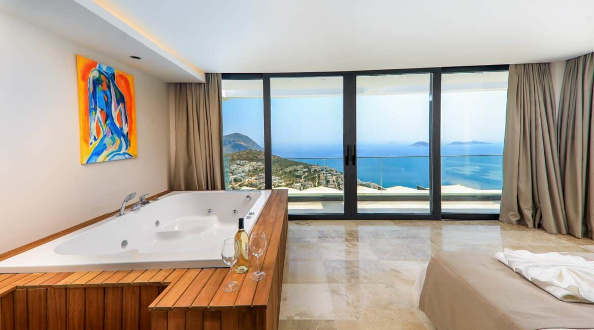 Villa Beverley Hills Kalkan jacuzzi with a view