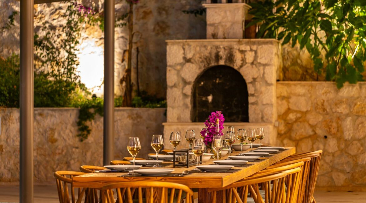 Villa Korsan Kalkan alfresco dining by night