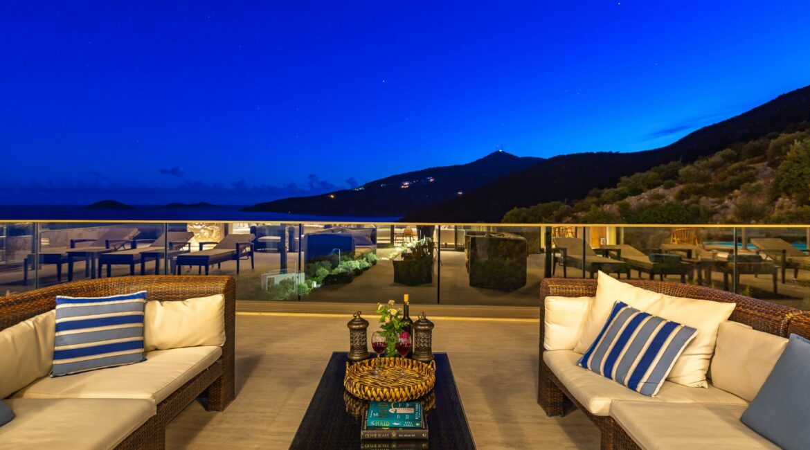 Villa Korsan Kalkan at night