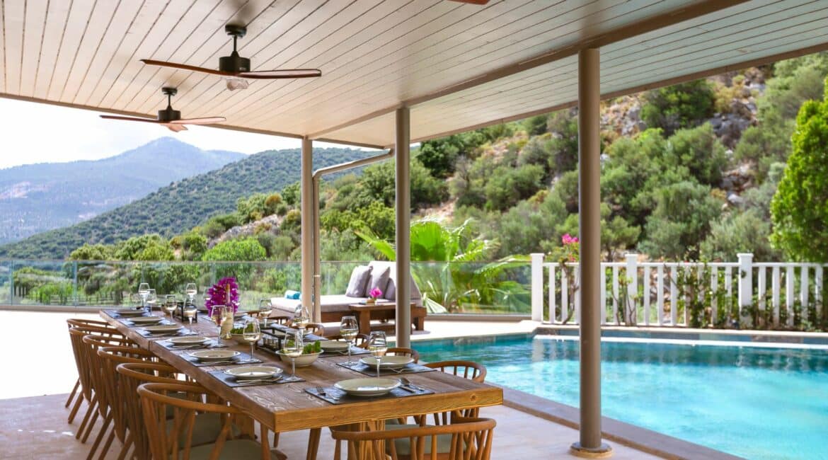 Villa Korsan Kalkan beautifully appointed alfresco dining area