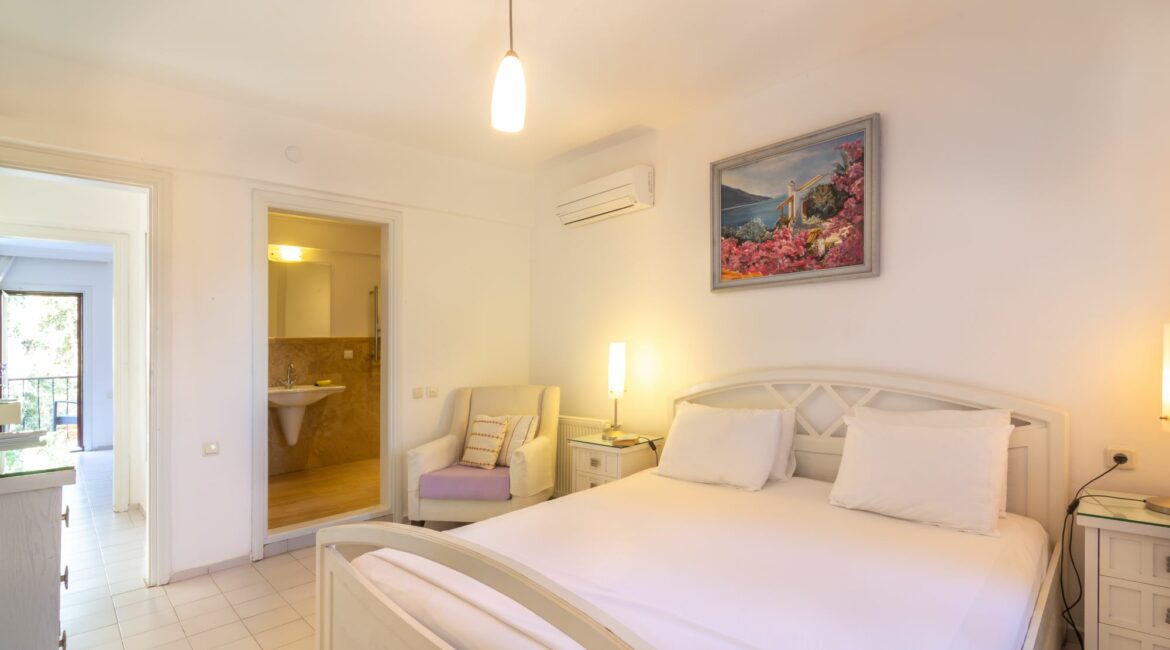 Villa Likya Kalkan double bedroom and en suite bathroom