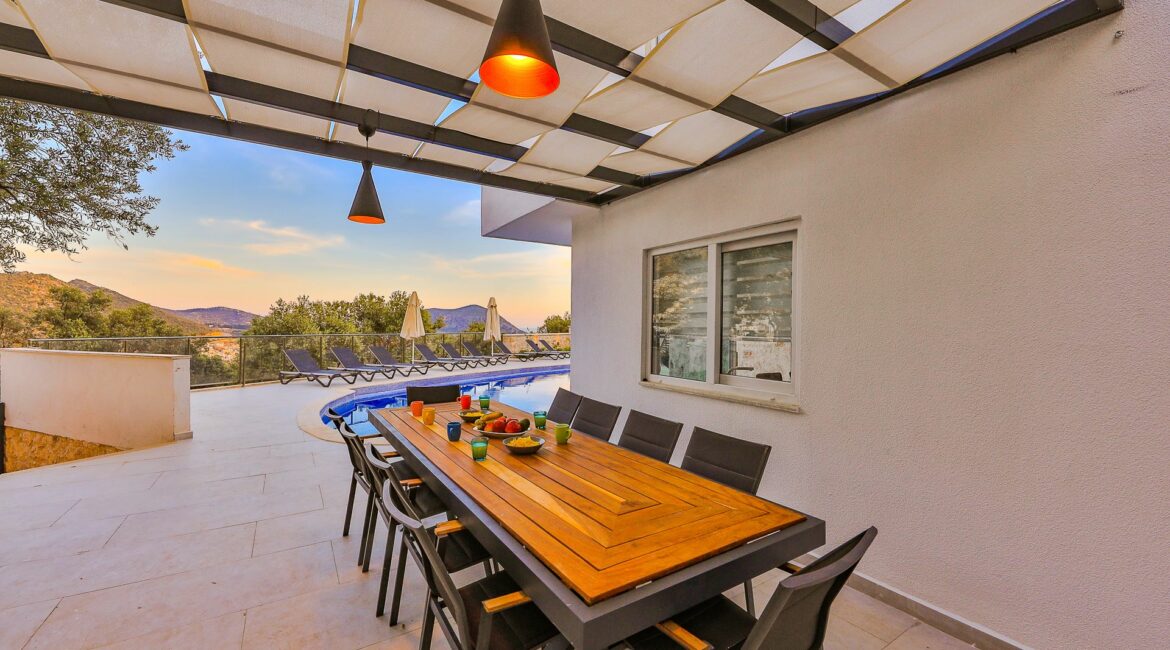 Elif Villas general alfresco dining space at dusk