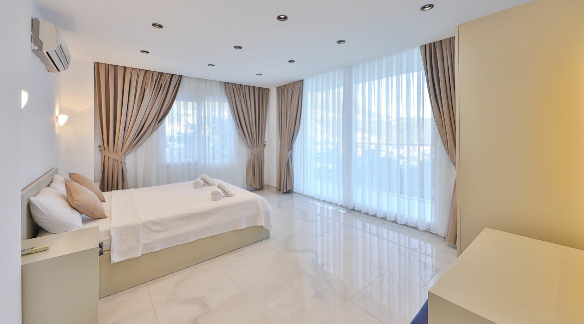 Elif Villas large double bedrooms