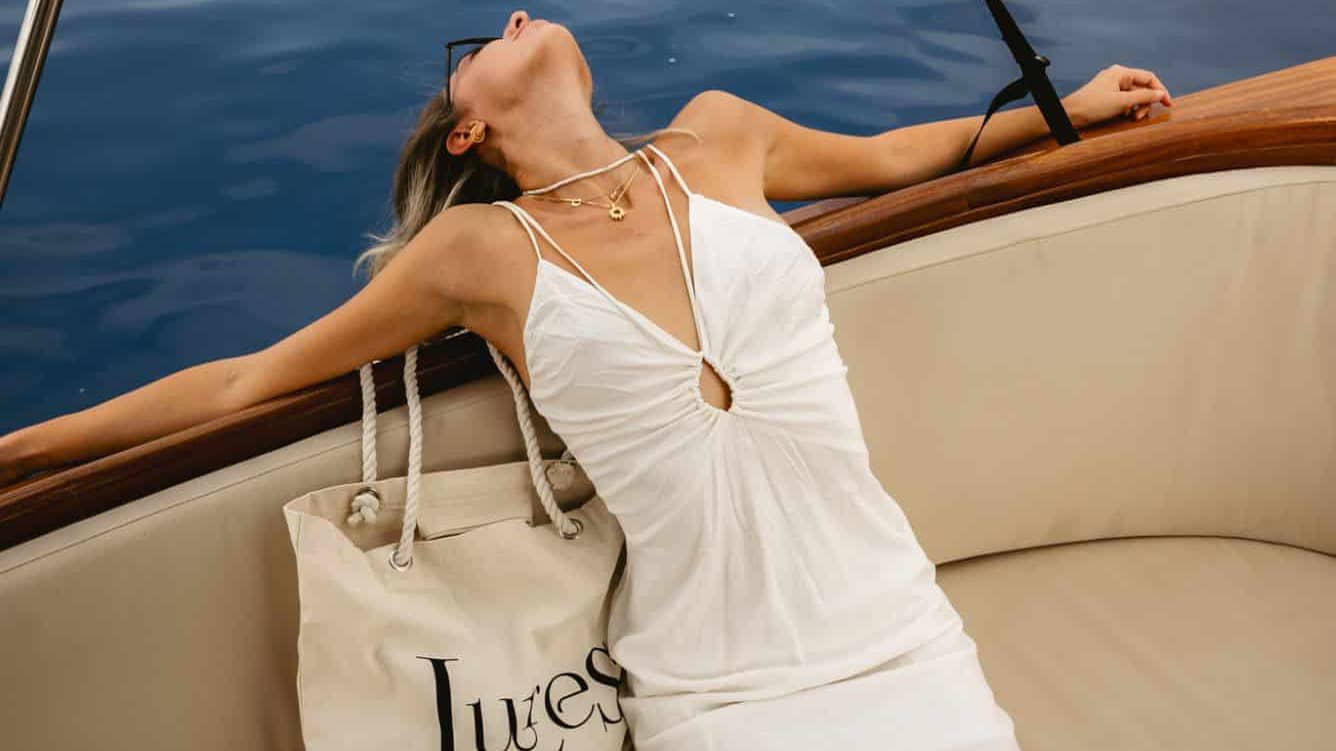 Lures-elegant-water-taxi-2