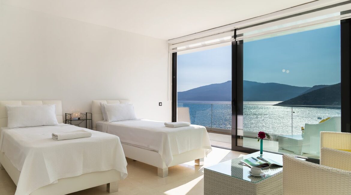 Villa Afsana Kalkan twin bedroom with glorious sea views