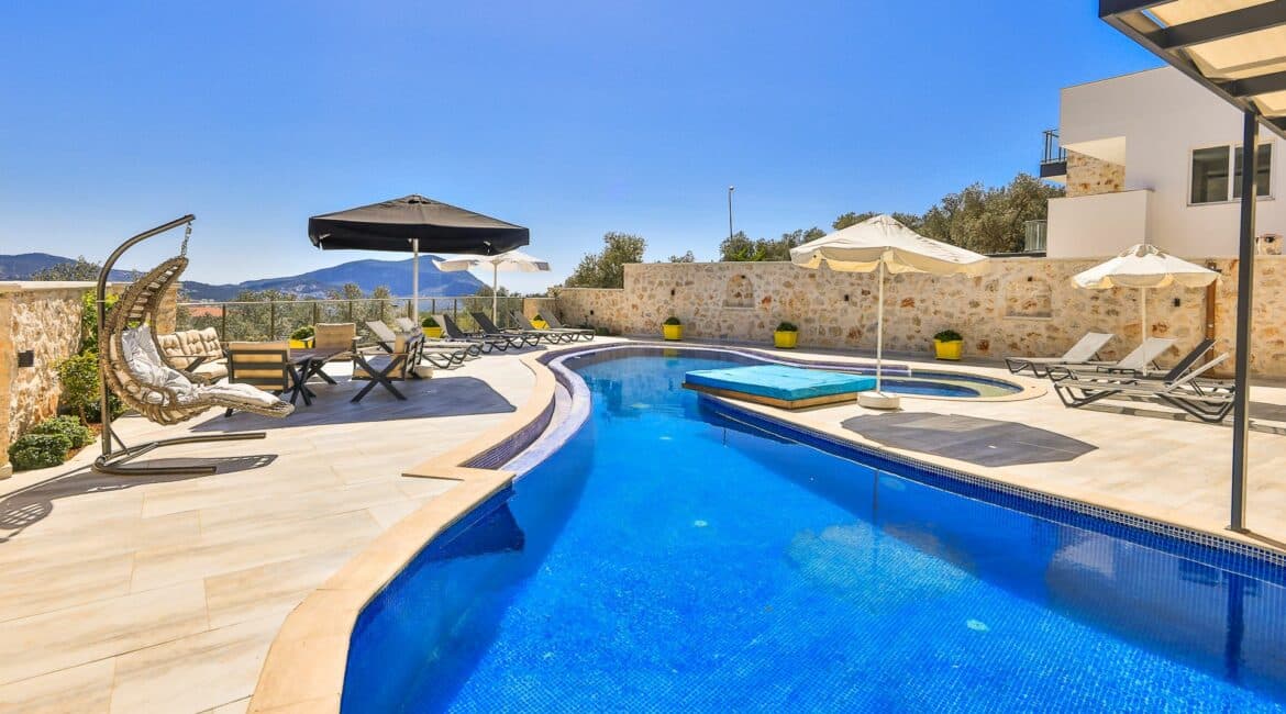 Villa Elia Kalkan lengthy swimming pool