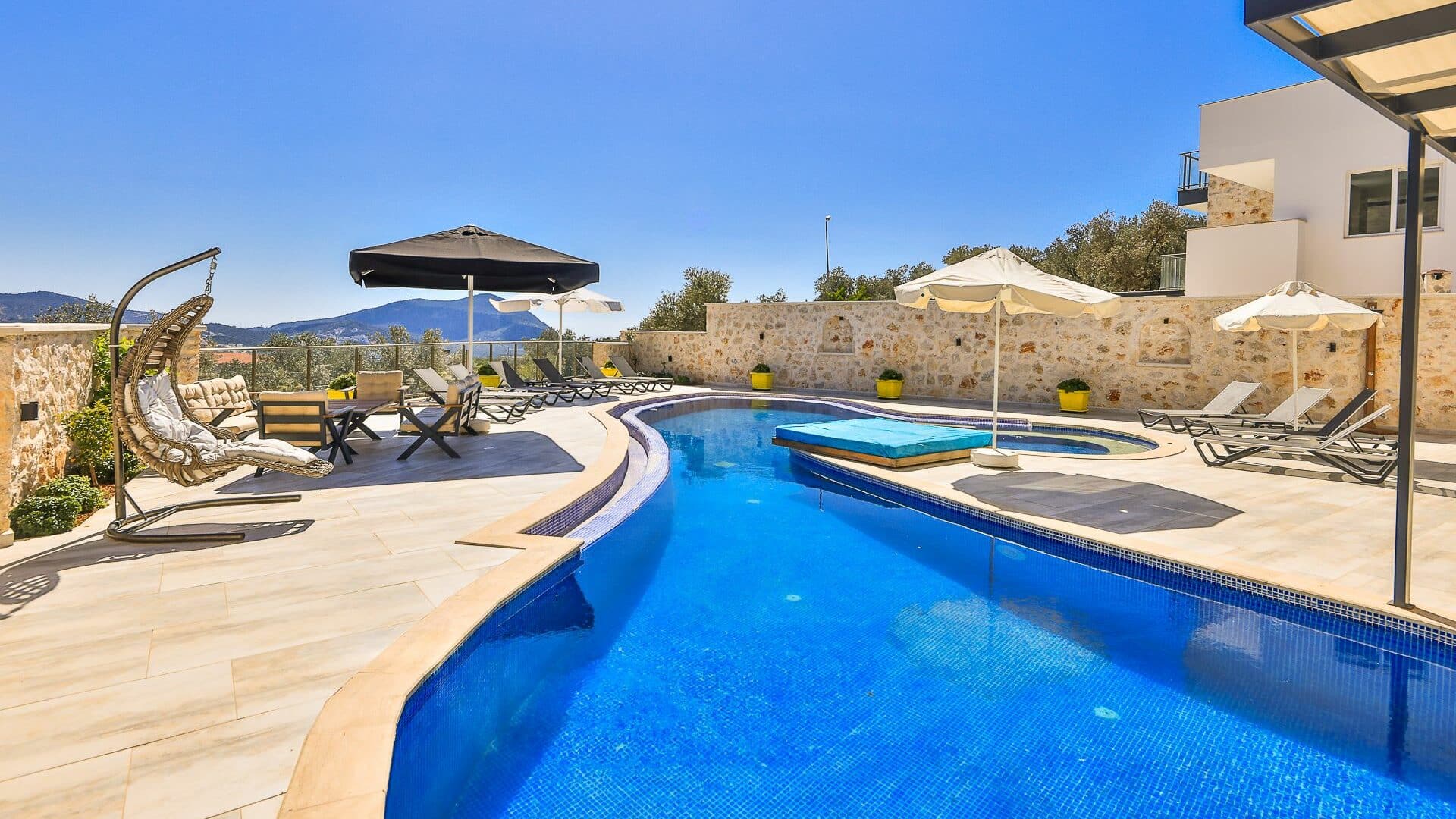 Villa Elia Kalkan lengthy swimming pool