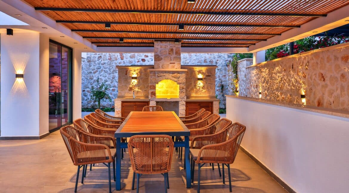 Villa Overseas Kalkan alfresco dining area