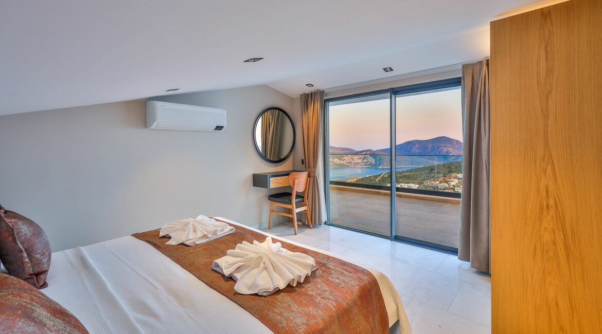 Villa Overseas Kalkan double bedroom and sea views