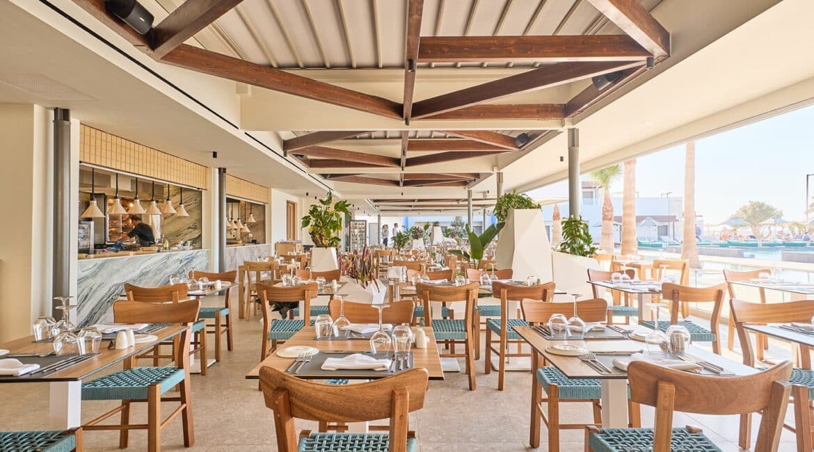 Paralos Kosta Alimia Seafood Okeanos beautiful setting