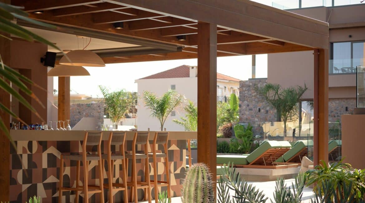 Paralos Venus Suites Crete stunning bar area