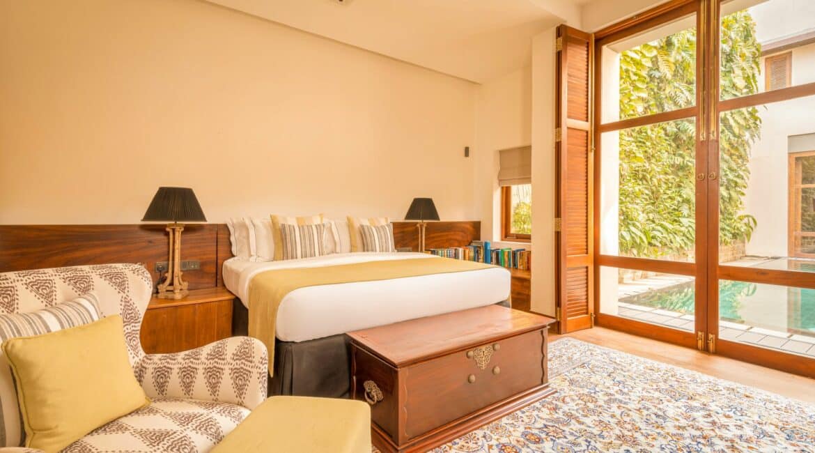 ISHQ Boutique Hotel Colombo Guest Pool Suite opening directly onto the pool