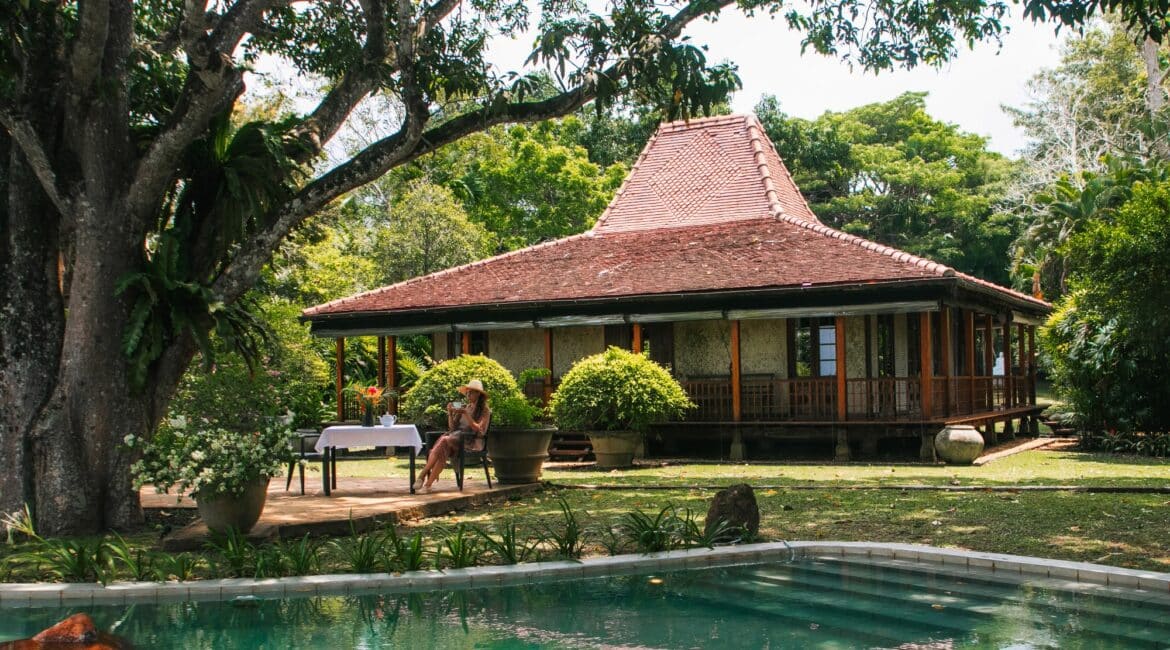 Kahanda Kanda Plantation Honeymoon Villa Dubu gorgeous gardens