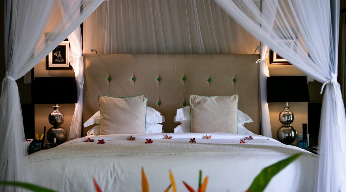 Kahanda Kanda Plantation Pool Villa Nelum beatiful bed