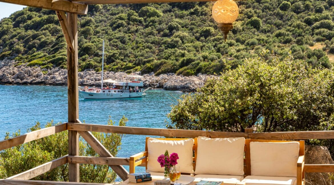 Villa Guney Exclusive 5 bedroom villa Kalamar Bay Kalkan comfy sitting areas beside the sea