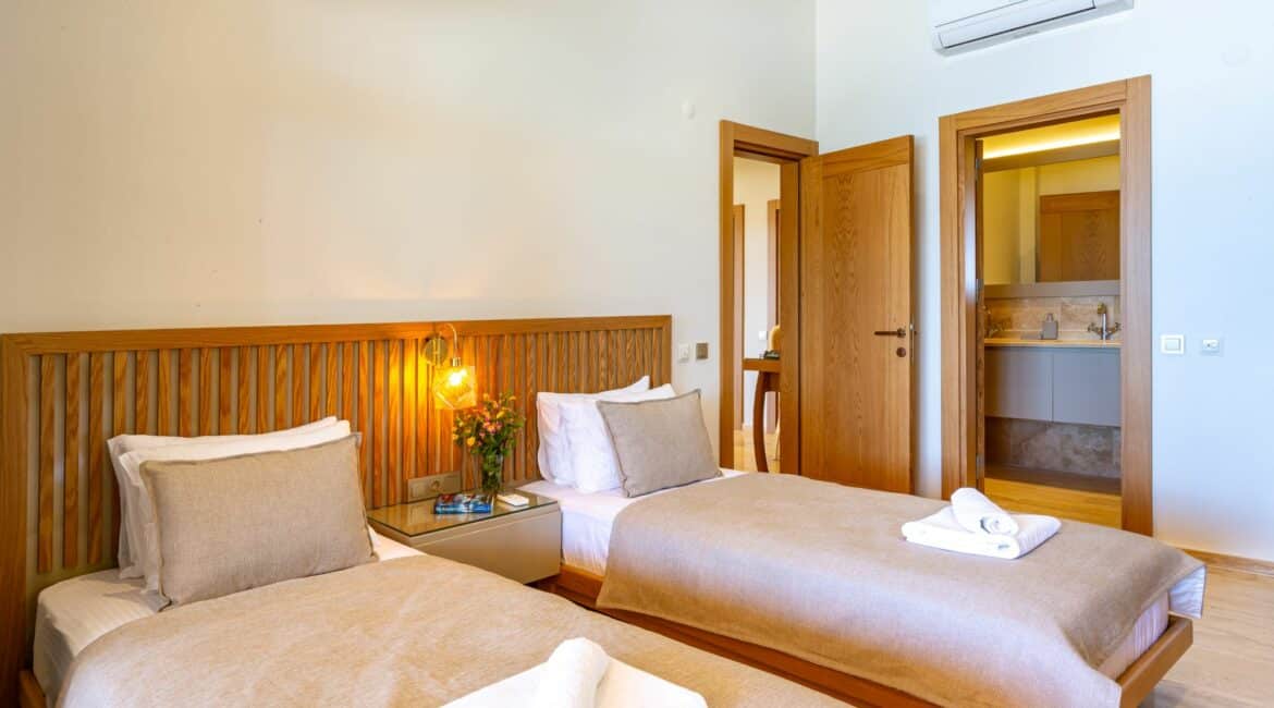 Villa Guney Exclusive 5 bedroom villa Kalamar Bay Kalkan ground floor twin bedroom