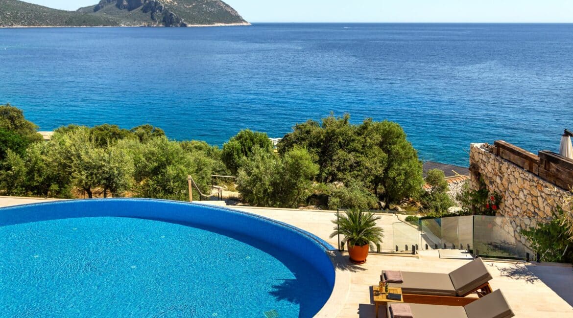 Villa Guney Exclusive 5 bedroom villa Kalamar Bay Kalkan large swimming pool with sea facing views and day beds by the pool