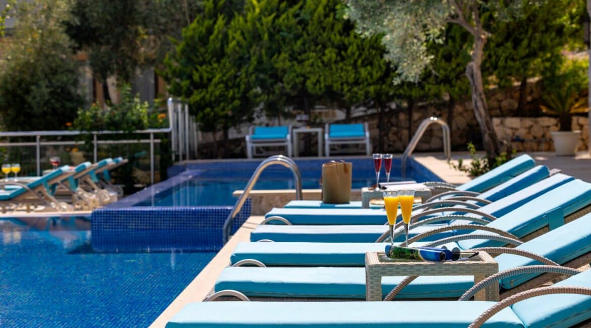 Villa Oasis Kalkan day bed and swimming pools