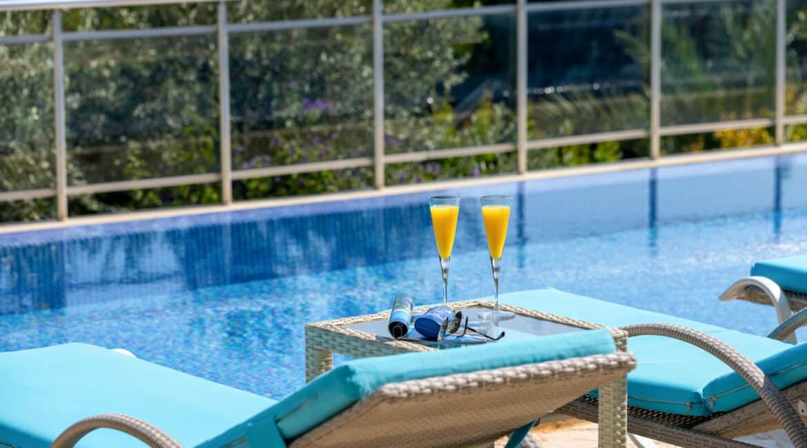 Villa Oasis Kalkan swimming pool under blue skies