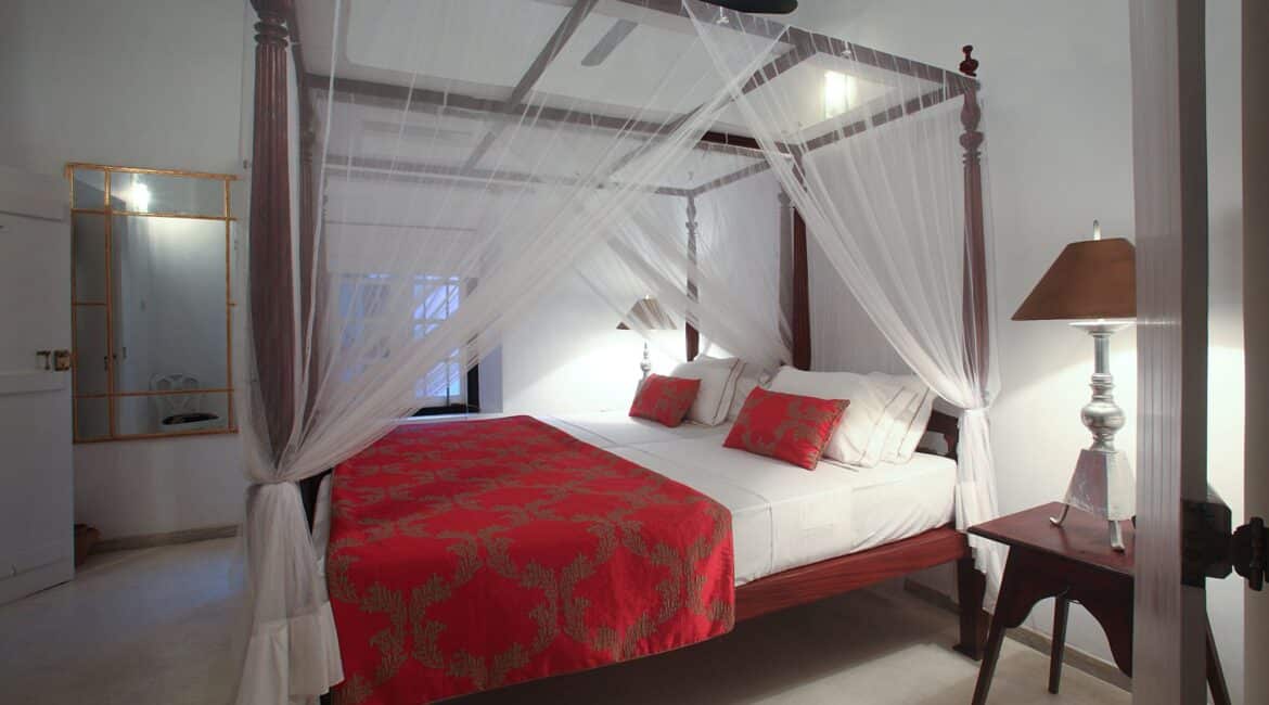 Palmyrah Bedroom at Coco Tangalla near Tangalle, Sri Lanka – twin room with four-poster beds
