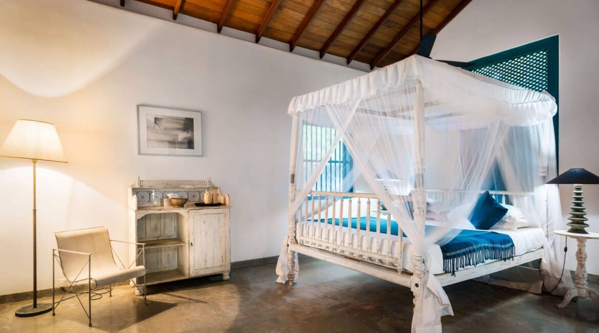 The Last House Tangalle Sri Lanka Atteriya Double bedroom on the ground floor overlooking the sea