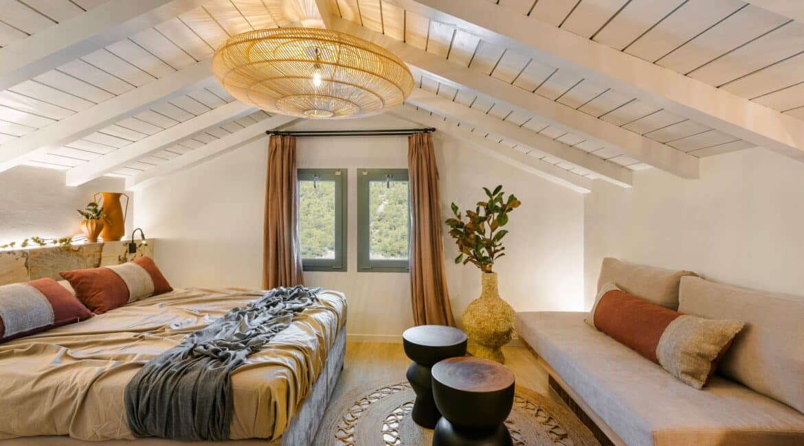Spacious master bedroom at Villa Nikolis, Braunis Horio, Assos, Kefalonia