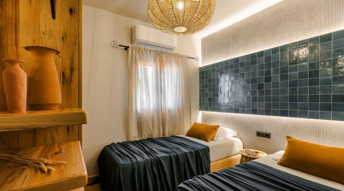 Beautifully appointed twin bedroom at Villa Nikolis, Braunis Horio Villas Kefalonia
