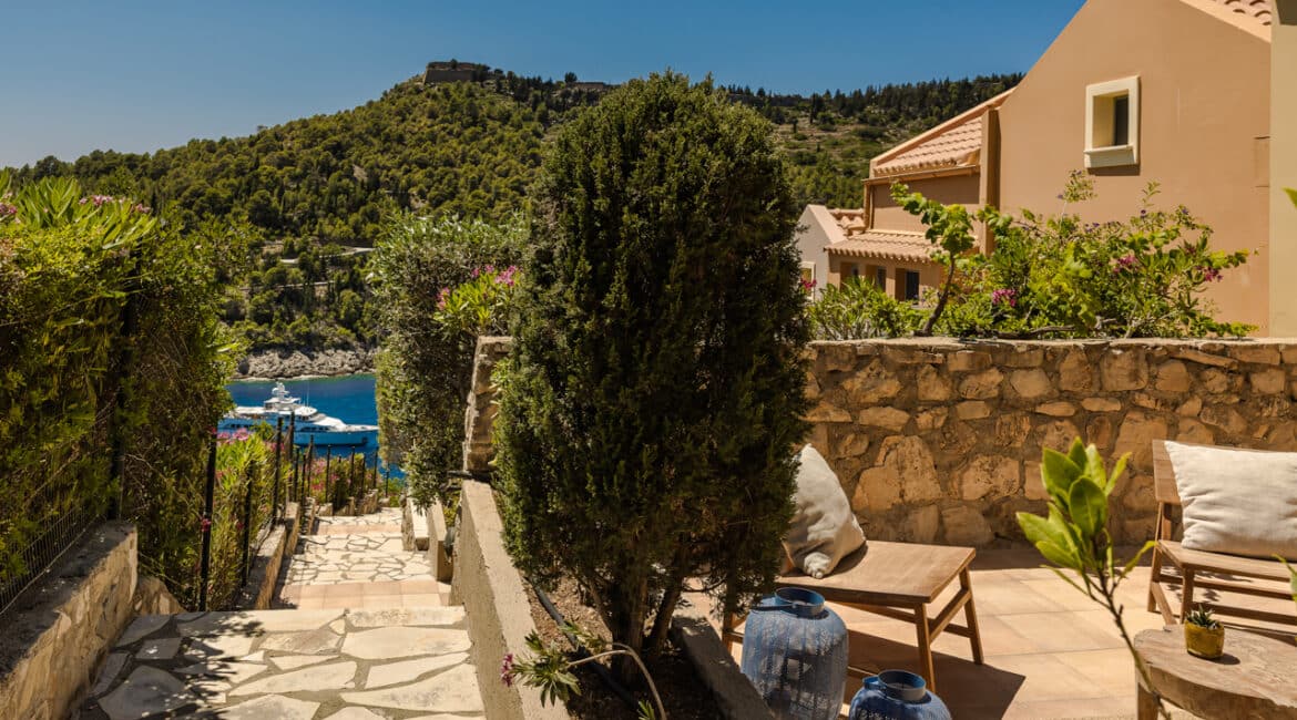 Villa Glaroni coastal exterior for modern island living Braunis Horio Kefalonia