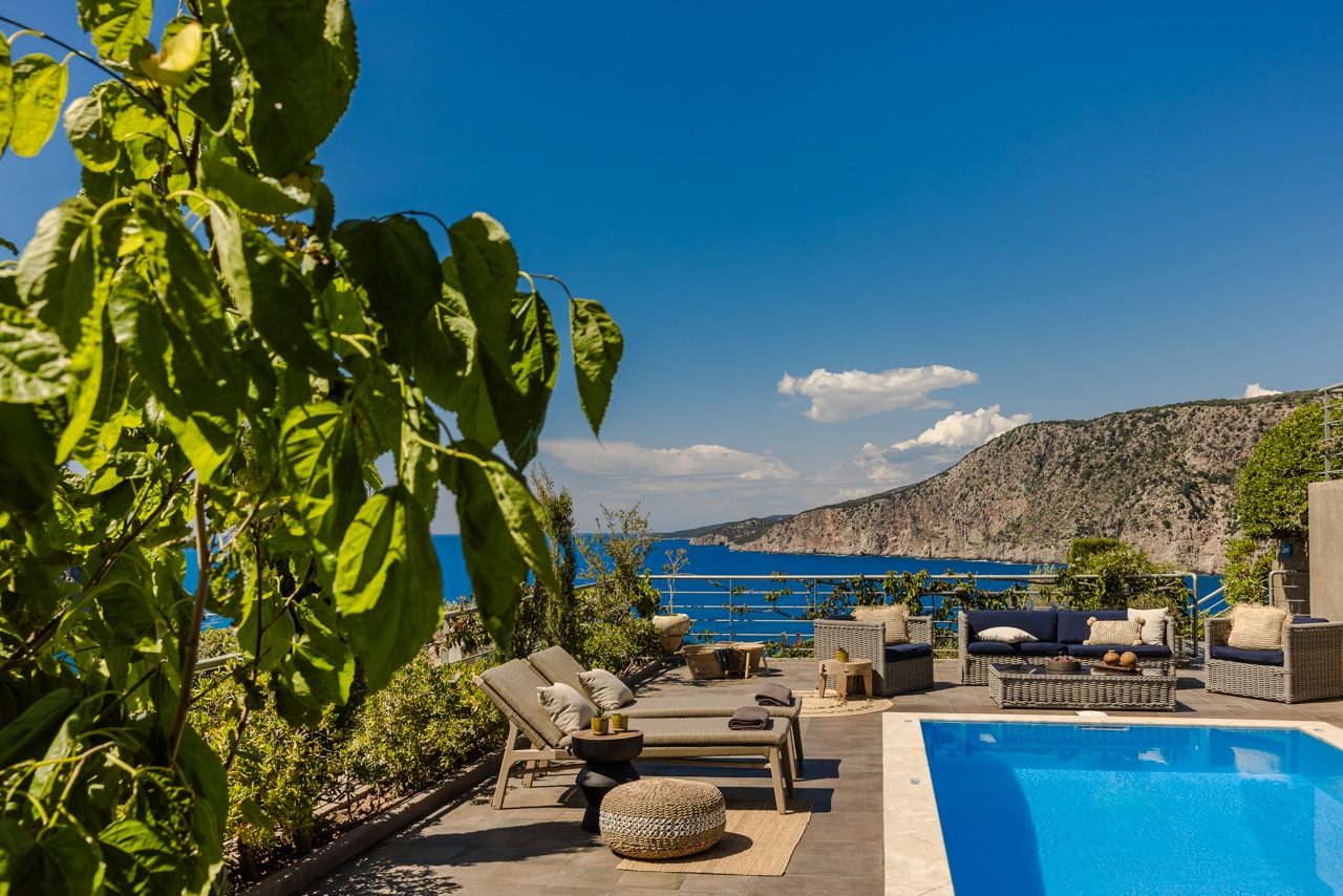 Villa Glaroni outdoor area with foilage designed for bay dreaming Braunis Horio Kefalonia